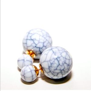 Like Dior Double Pearl stud earrings in White